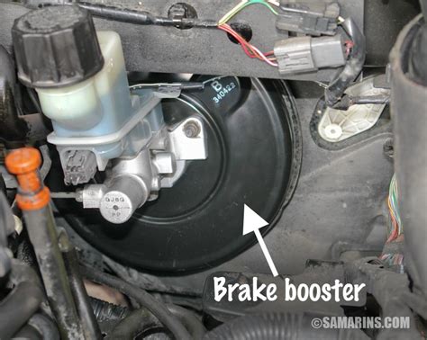 Take off the defective wheel cylinder. . Brake booster vacuum leak fix